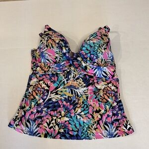 Island Escape Vibrant Floral Underwire Swimsuit Top